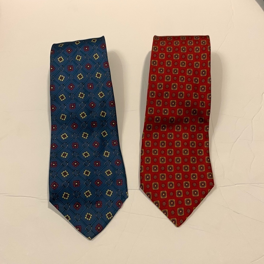 𝅺VINTAGE Battistoni Silk Italian Ties from Roma- good condition- 2 for sale